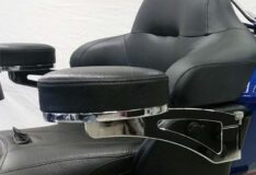 Chrome Adjustable-armrests Harley-Davidson-touring-models-RIVCO