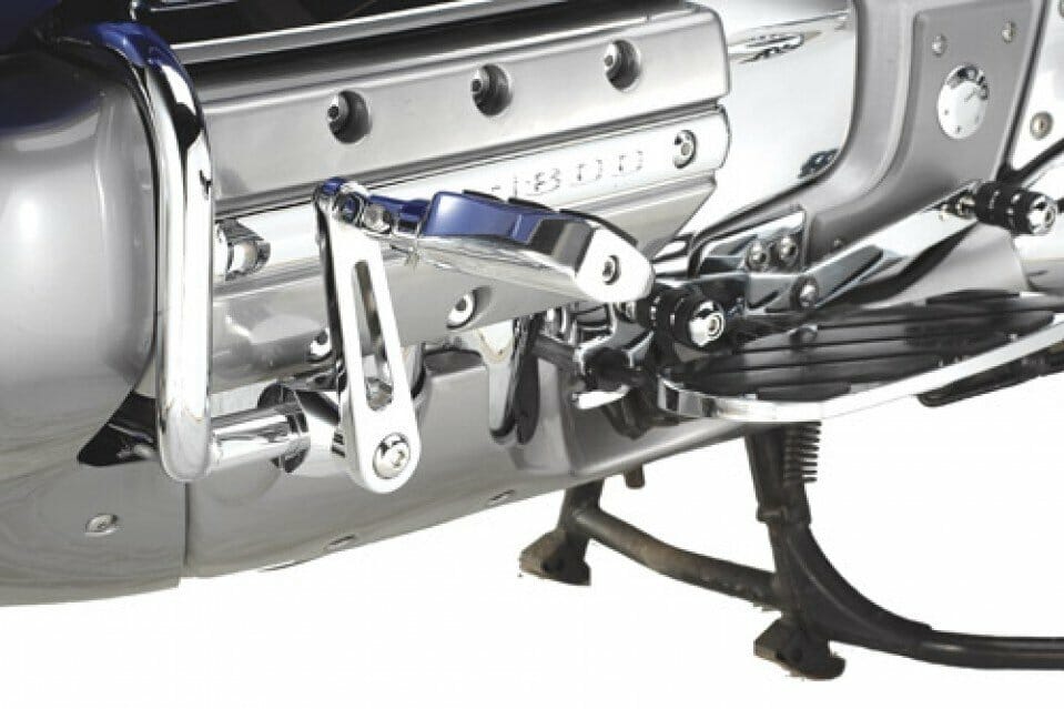 RIVCO Chrome 1” Adjustable Highway Mounts for Honda® - RIVCO Products